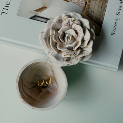 The Romi Rose Pot