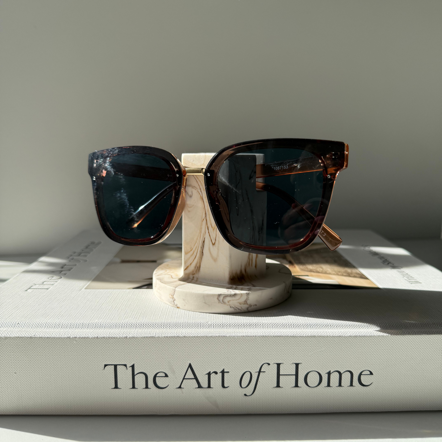 Sunny Sunglasses Holder
